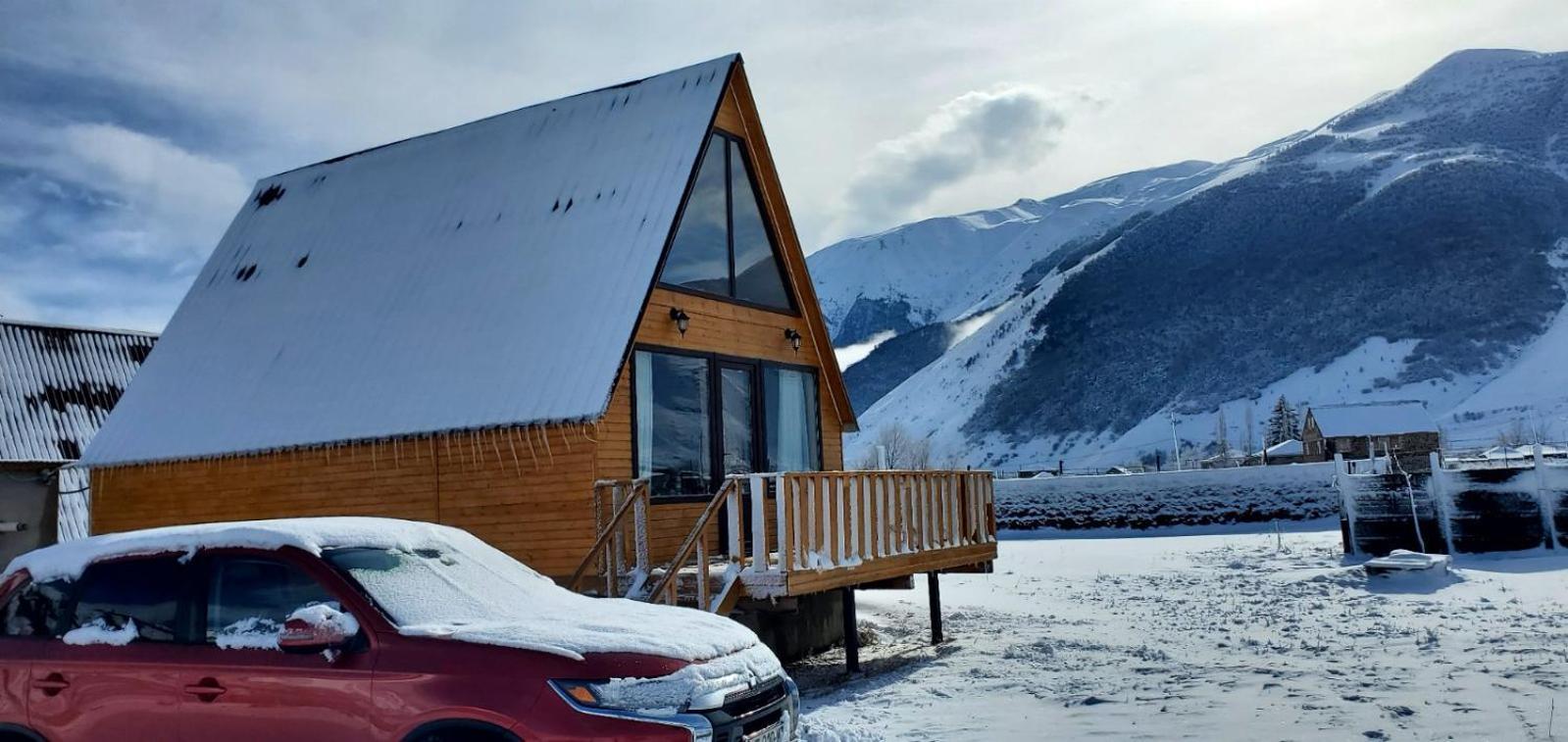 Mountain Hut In Kazbegi Vila Exterior foto