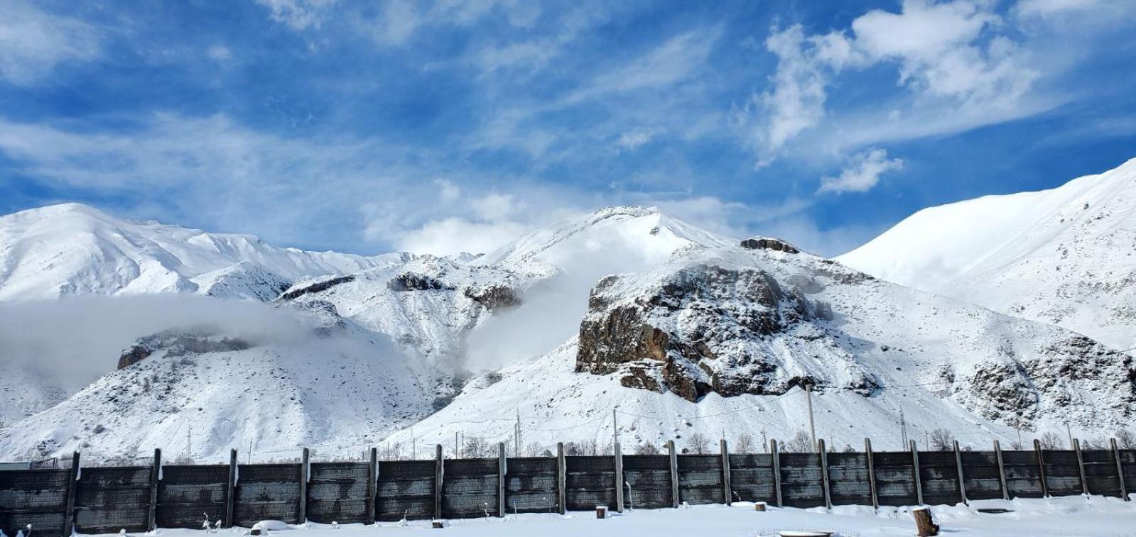 Mountain Hut In Kazbegi Vila Exterior foto